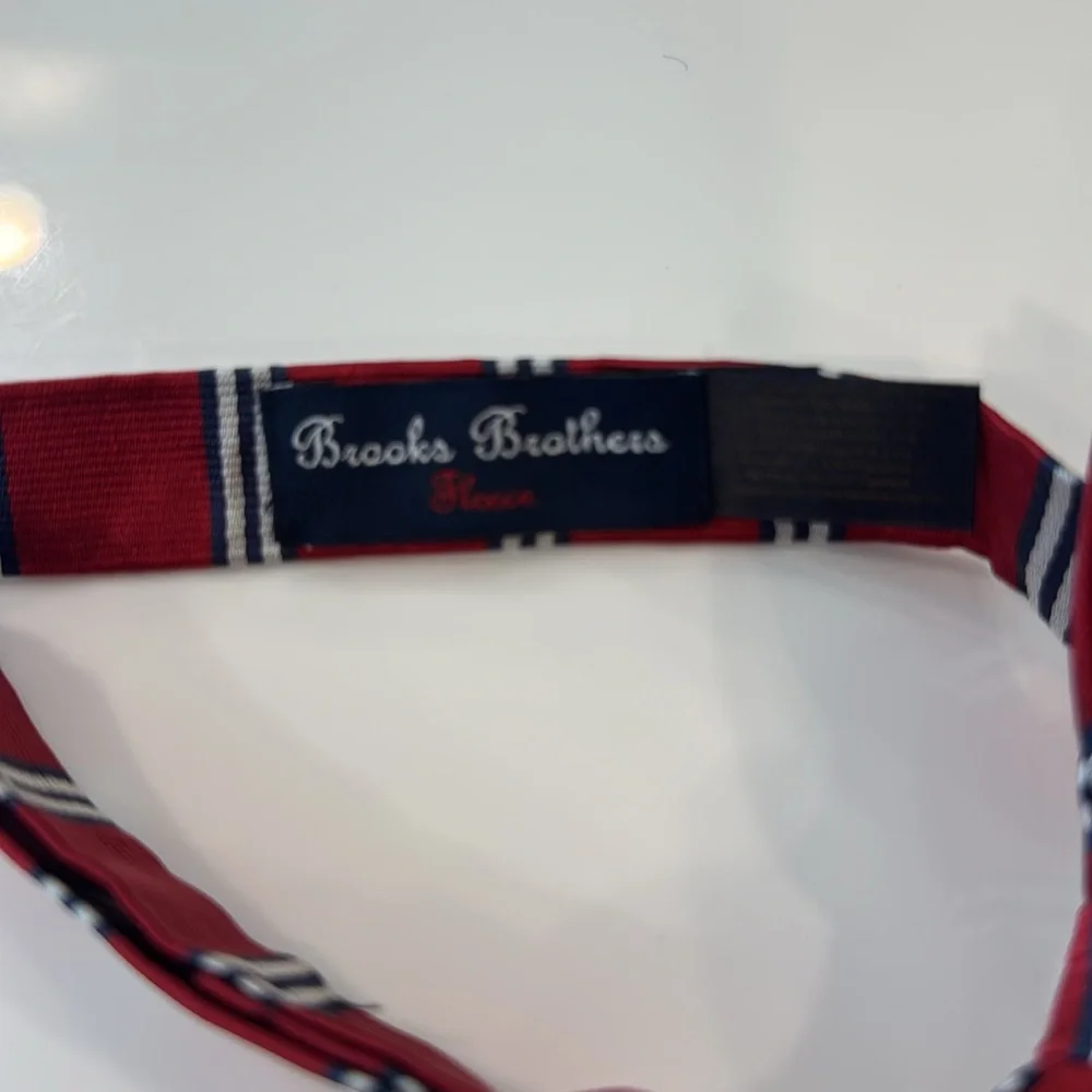 Brooks Brothers Fleece adjustable silk bow tie